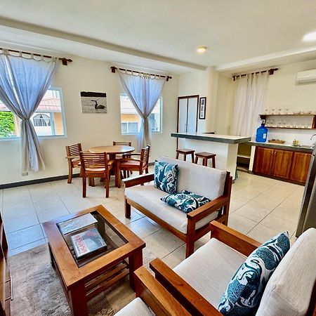 Torre Mar Galapagos Boutique Suites 푸에르토아요라 외부 사진