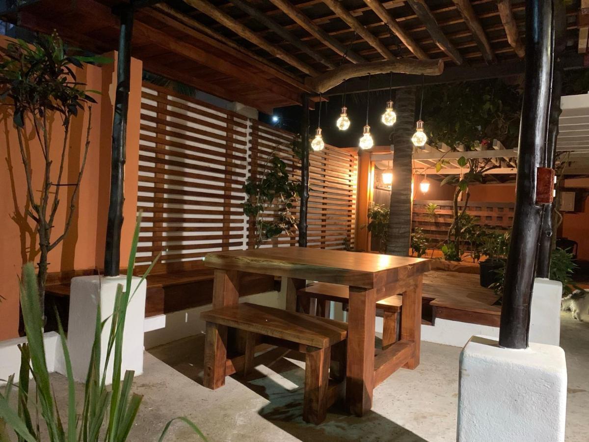 Torre Mar Galapagos Boutique Suites 푸에르토아요라 외부 사진