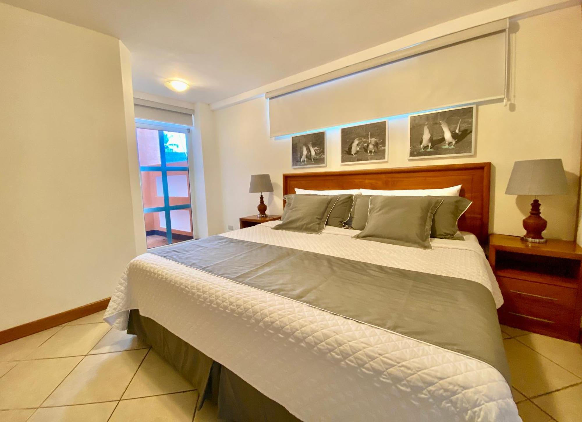 Torre Mar Galapagos Boutique Suites 푸에르토아요라 외부 사진