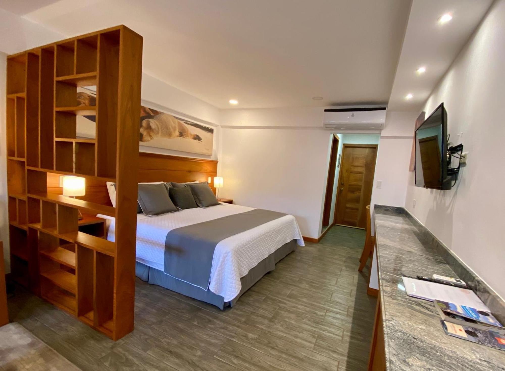 Torre Mar Galapagos Boutique Suites 푸에르토아요라 외부 사진