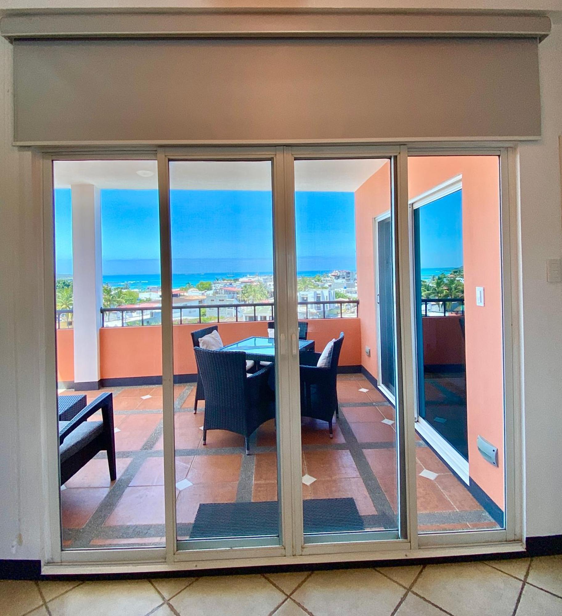 Torre Mar Galapagos Boutique Suites 푸에르토아요라 외부 사진